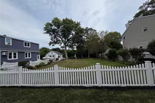 1405 Ohio Ave, Bay Shore, NY 11706 - Photo 4