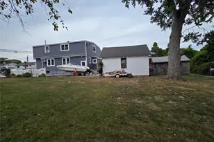 1405 Ohio Ave, Bay Shore, NY 11706 - Photo 28