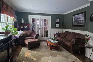 1405 Ohio Ave, Bay Shore, NY 11706 - Photo 8