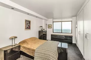 269-10 Grand Central Pkwy, Floral Park, NY 11005 - Photo 14