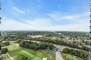 269-10 Grand Central Pkwy, Floral Park, NY 11005 - Photo 18