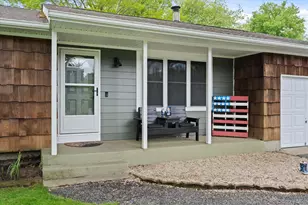 12 Debragga Ave, East Moriches, NY 11940 - Photo 18