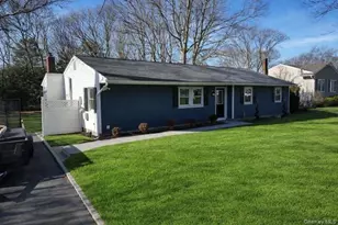 78 Juniper Ave, Ronkonkoma, NY 11779 - Photo 2