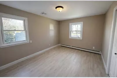 78 Juniper Avenue, Ronkonkoma, NY 11779 - Photo 18