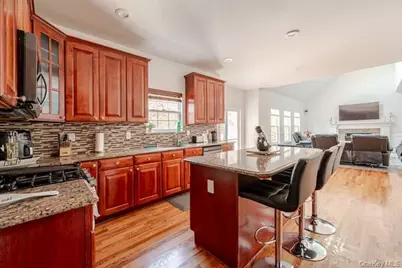 1 Brittany Court, Ridge, NY 11961 - Photo 8