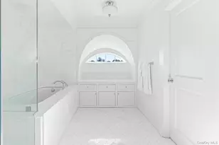 17 Ludlow Ln, Hampton Bays, NY 11946 - Photo 36