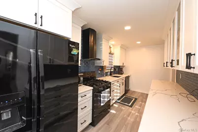 1761 Grant Avenue, East Meadow, NY 11554 - Photo 4