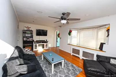 1761 Grant Avenue, East Meadow, NY 11554 - Photo 6