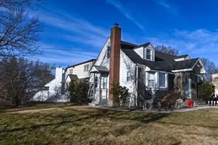 1761 Grant Ave, East Meadow, NY 11554 - Photo 2