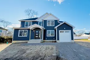 176 W Beaver Dr, Mastic Beach, NY 11951 - Photo 2