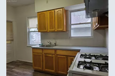 [Address not provided], Richmond Hill, NY 11418 - Photo 6