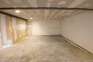 112-05 180th St, Jamaica, NY 11433 - Photo 38