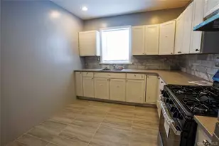 112-05 180th St, Jamaica, NY 11433 - Photo 8