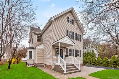 78 E Maltbie Avenue, Suffern, NY 10901 - Photo 2