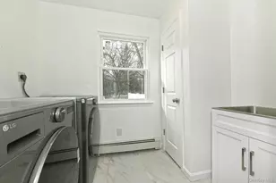 34 Warner Rd, Huntington, NY 11743 - Photo 20