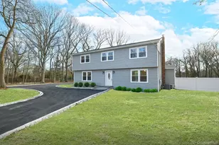 34 Warner Rd, Huntington, NY 11743 - Photo 2