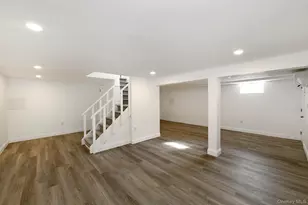 34 Warner Rd, Huntington, NY 11743 - Photo 32