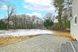 34 Warner Rd, Huntington, NY 11743 - Photo 34