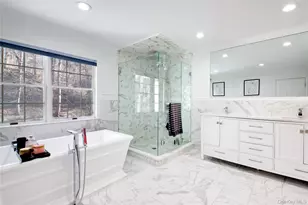 50 Davis Ln, Roslyn, NY 11576 - Photo 20