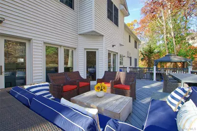 50 Davis Lane, Roslyn, NY 11576 - Photo 26