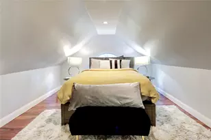 50 Davis Ln, Roslyn, NY 11576 - Photo 22