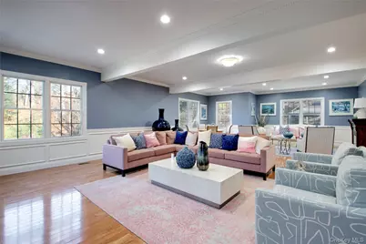 50 Davis Lane, Roslyn, NY 11576 - Photo 12