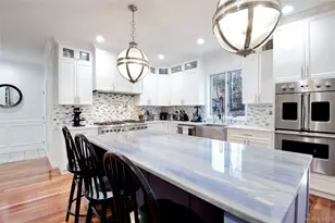 50 Davis Ln, Roslyn, NY 11576 - Photo 6