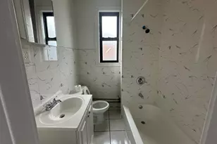 109-20 101st Ave, Richmond Hill, NY 11419 - Photo 2