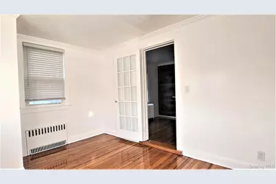 290 Roberts Avenue, Yonkers, NY 10703 - Photo 42