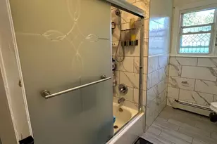 613 Adams Ave, Hempstead, NY 11552 - Photo 36