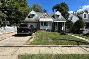 613 Adams Ave, Hempstead, NY 11552 - Photo 34