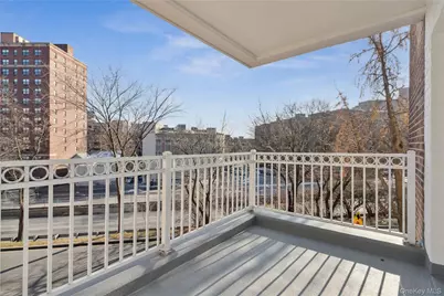 3701 Henry Hudson Parkway #3B, Bronx, NY 10463 - Photo 8