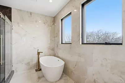 259-03 81st Avenue, Glen Oaks, NY 11004 - Photo 20