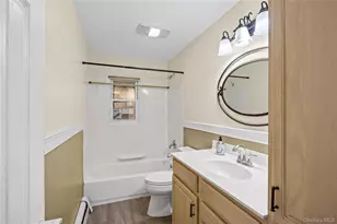 70 Princess St, Hicksville, NY 11801 - Photo 14