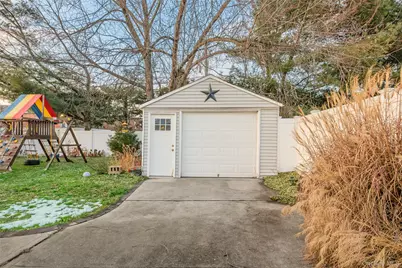 70 Princess Street, Hicksville, NY 11801 - Photo 26