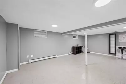 70 Princess Street, Hicksville, NY 11801 - Photo 20