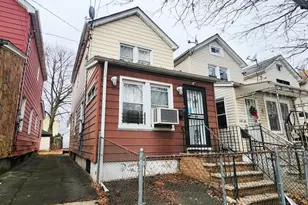 129-28 135th Pl, Ozone Park, NY 11420 - Photo 1