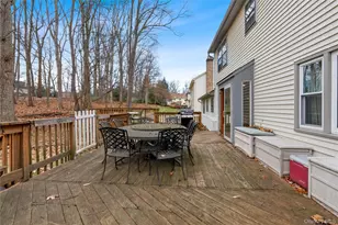 25 Cherokee Rd, East Brunswick Township, NJ 08816 - Photo 10