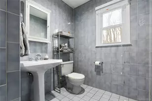 25 Cherokee Rd, East Brunswick Township, NJ 08816 - Photo 24