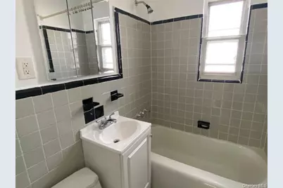 264-14 73rd. Avenue #1st fl, Glen Oaks, NY 11004 - Photo 6