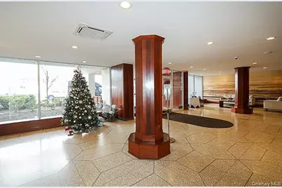 522 Shore Road #1D, Long Beach, NY 11561 - Photo 2