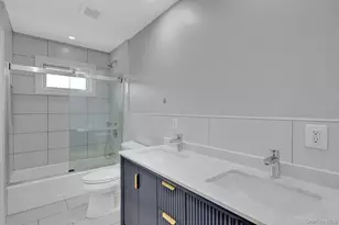 33 Gaines St, Huntington, NY 11743 - Photo 14