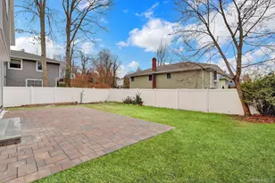 33 Gaines St, Huntington, NY 11743 - Photo 24