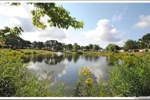 164 Village Cir W, Manorville, NY 11949 - Photo 22