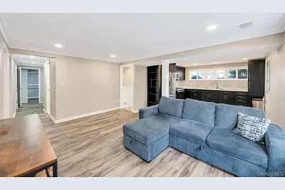 178 Missouri Avenue, Bay Shore, NY 11706 - Photo 20