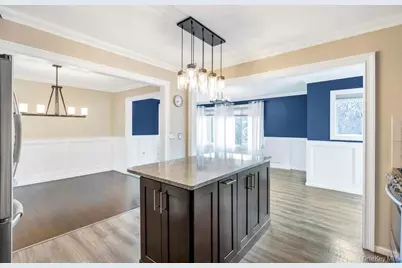 178 Missouri Avenue, Bay Shore, NY 11706 - Photo 12