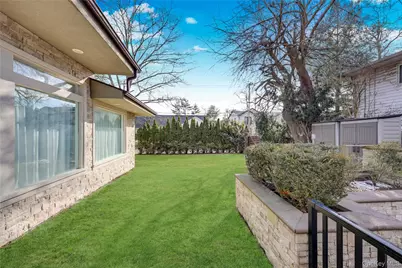 41 Erick Avenue, Hewlett, NY 11557 - Photo 32