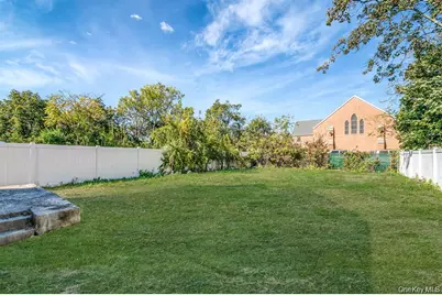 23 Maple Avenue, Hempstead, NY 11550 - Photo 24