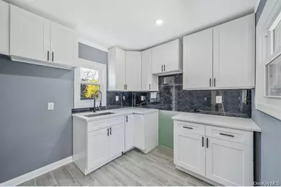 23 Maple Avenue, Hempstead, NY 11550 - Photo 12