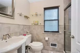 107 James St, Massapequa, NY 11758 - Photo 26